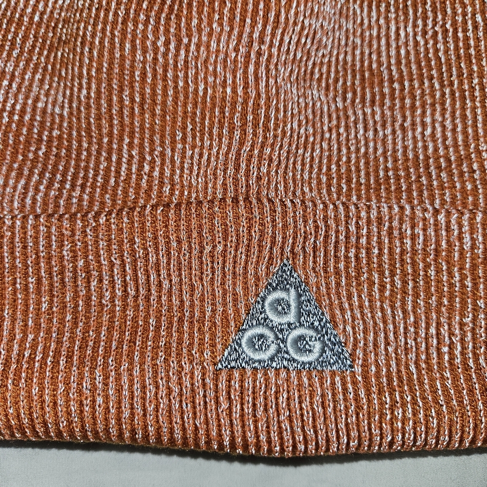 Nike ACG Beanie Campfire Orange Uni-Sex One Size FJ6297-893 - Picture 2 of 5